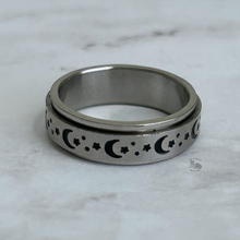 Load image into Gallery viewer, Shiny Moon and Star Fidget Rings