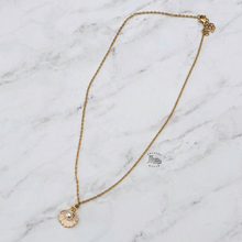 Load image into Gallery viewer, Seashell Necklace