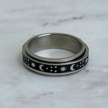 Load image into Gallery viewer, Shiny Moon and Star Fidget Rings