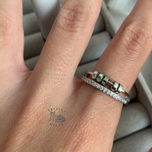 Load image into Gallery viewer, Silver Fidget Slider Ring