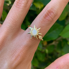 Load image into Gallery viewer, Golden Sun Fidget Ring