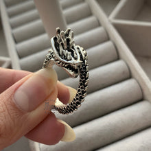 Load image into Gallery viewer, Dragon Wrap Around Ring