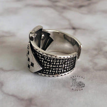 Load image into Gallery viewer, Poker Ring - Present Realm