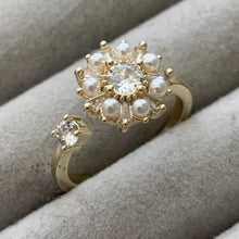 Load image into Gallery viewer, Faux Pearl Fidget Ring
