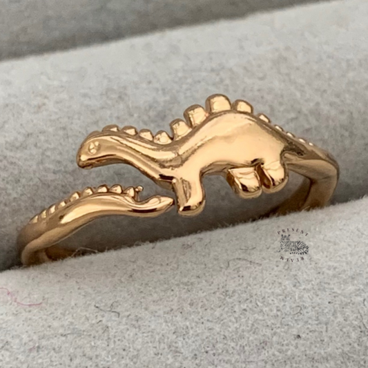 Stegosaurus Ring