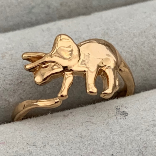 Triceratops Ring