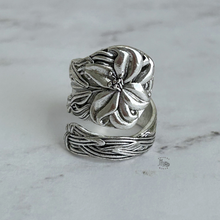 Load image into Gallery viewer, Spoon Rings
