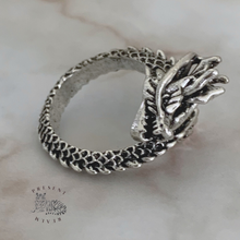 Load image into Gallery viewer, Dragon Wrap Around Ring
